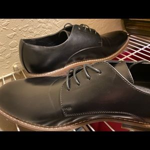 Men’s dress shoes